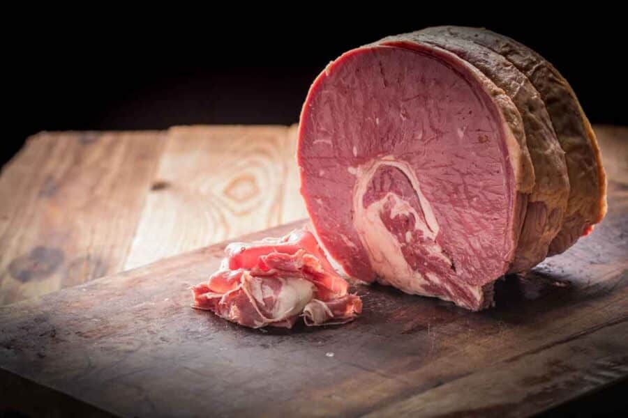 Pekelvlees vleeswaren aanbiedingen