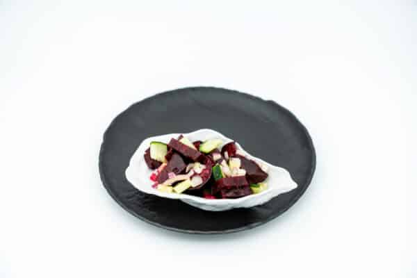 salade komkommer rode biet salade